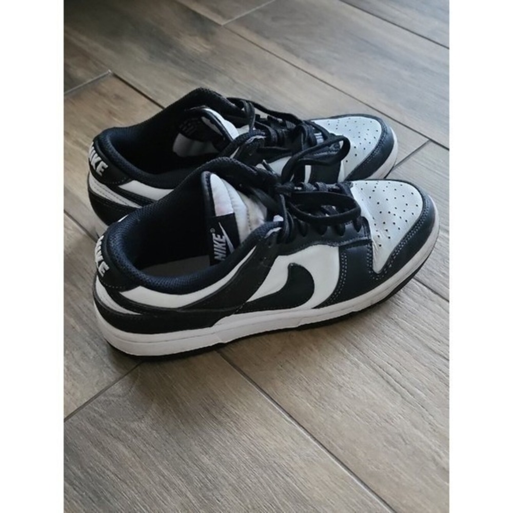 Nike Dunk Low Women 7 Black White Panda Sneakers DD1503-101 Retro Streetwear